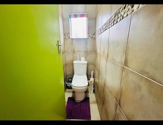 5 BEDROOM HOUSE FOR SALE IN VERWOERDPARK